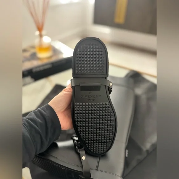 Givenchy Eva Chain Rubber Rain boots size 37 - Picture 7 of 14